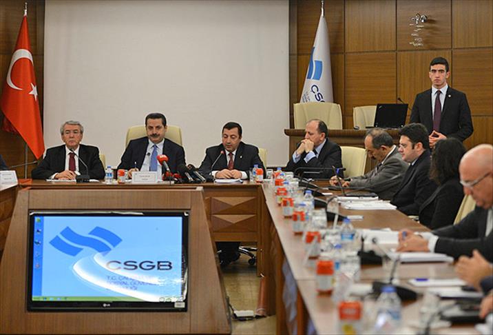 Asgari ücretteki 16 yaş ayrımı kaldırılıyor