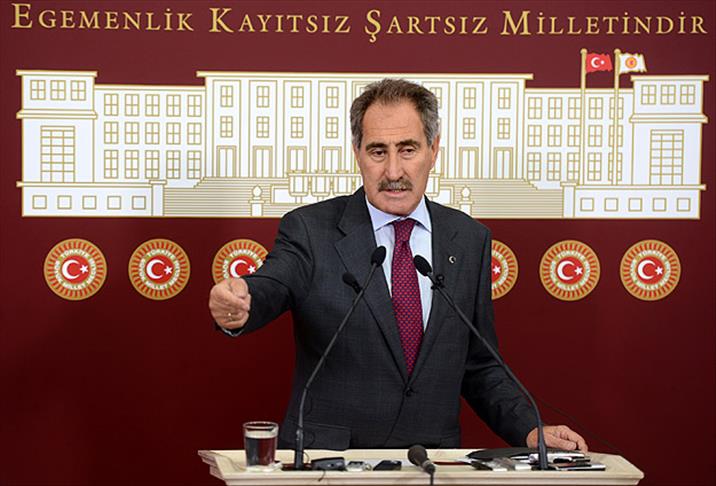 Günay ve Özdalga AK Parti'den istifa etti