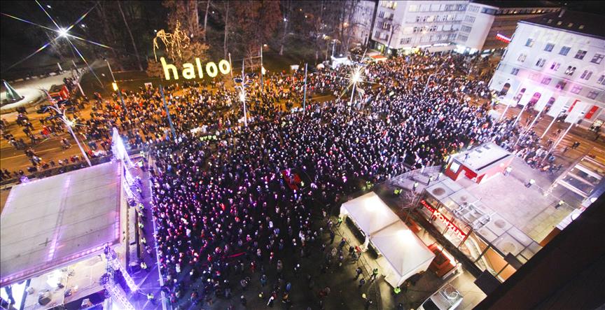 Thousands of citizens and tourists mark New Year in Sarajevo