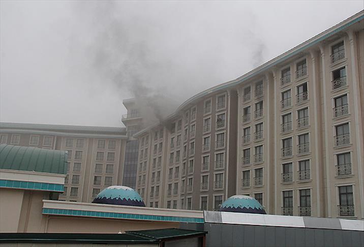 Afyonkarahisar'daki otel yangını kontrol altında