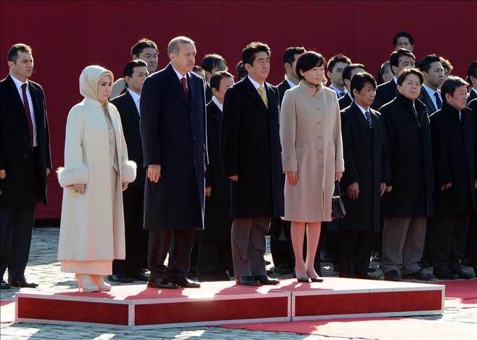 Turkish PM meets descendants of Ottoman sailors' rescuers in Japan