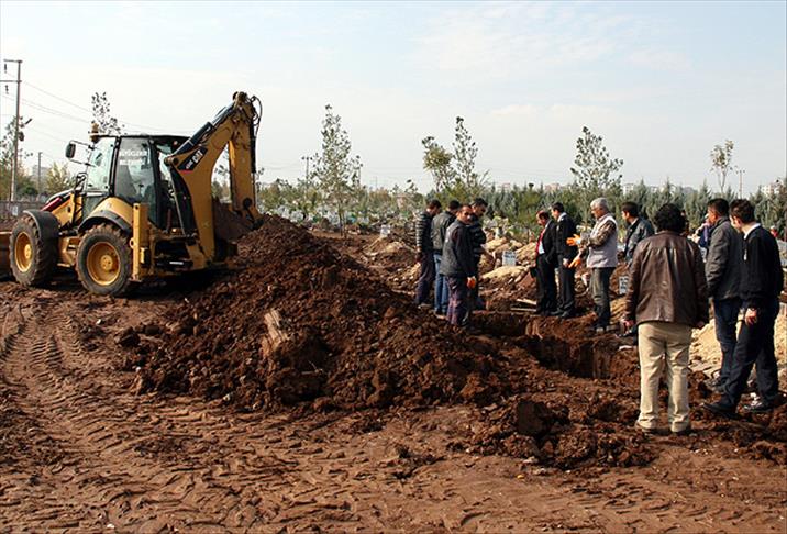 20 yıl sonra mezarları açılacak
