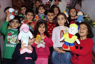 Her sınıfa bir yetim kardeş