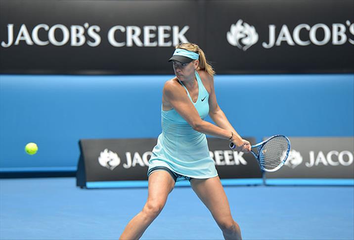 Sharapova Avustralya Açık'ta elendi