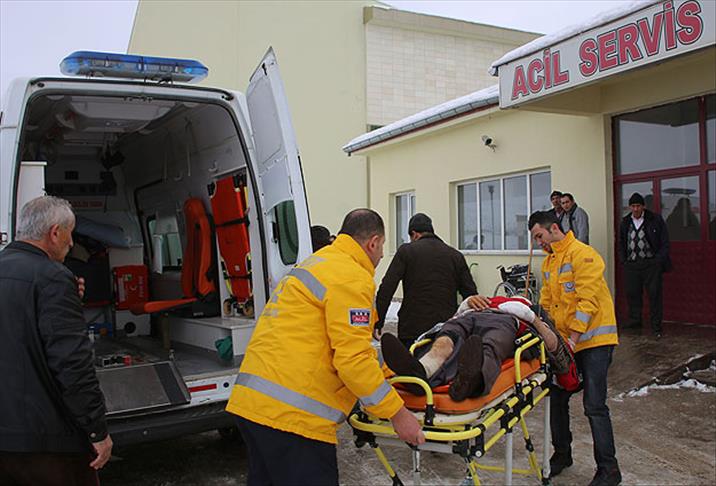 Bayburt'ta otobüs devrildi: 3 ölü 12 yaralı