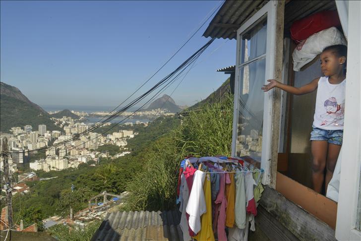 Shanty-town residents lose their homes as Brazilian cities prepare for World Cup