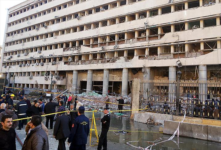 Mısır'da bomba yüklü araçla saldırı: 4 ölü, 51 yaralı