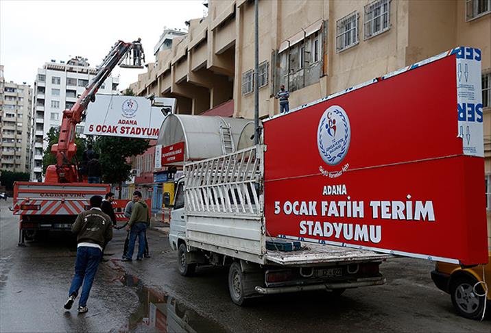 Fatih Terim'in adı stadyuma verildi