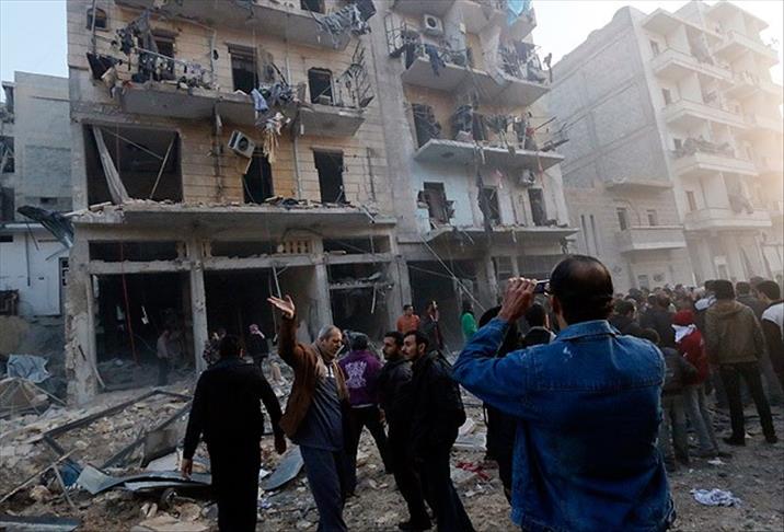 شبح الموت يخيم على السوريين العالقين تحت الأنقاض وسط شح الإمكانيات