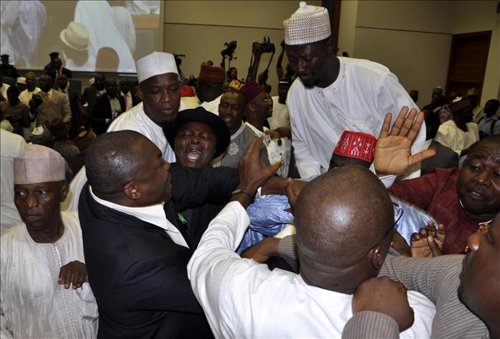 26 Nigeria's ruling PDP state lawmakers defect to opposition APC