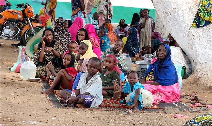 Trucks arrive in Bangui with food supplies