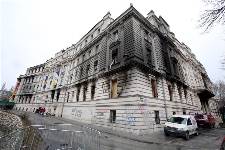 Protests in Sarajevo damage government buildings