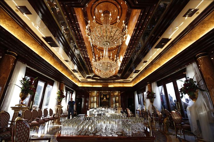 Yanukovich's luxury estate open to Ukrainian people