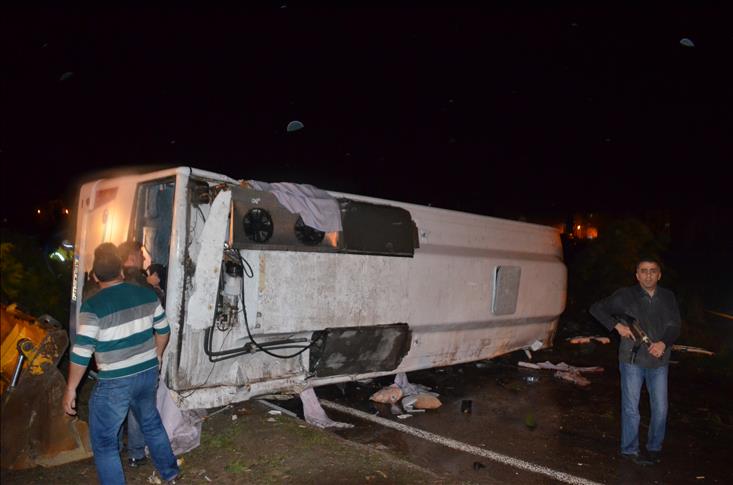 Kırşehir’de polis otobüsü devrildi: 3 şehit, 22 yaralı
