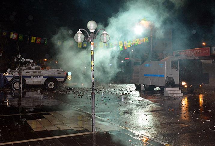 Tunceli’deki gösterilerde kalp krizi geçiren polis şehit oldu