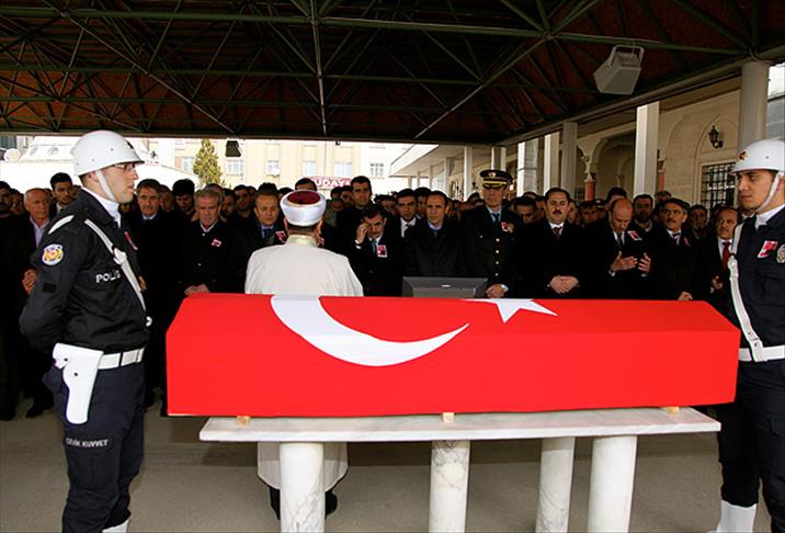Şehit polis memuru son yolculuğuna uğurlandı