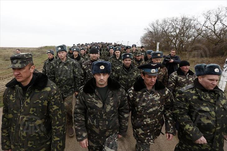 Ukraine's armed forces in Crimea on alert after two shot dead