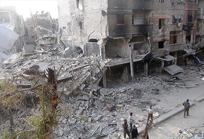 Syria rights group claim regime attacks kill 89