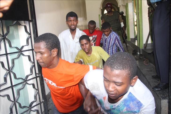 Kenya arrests hundreds of refugees in Nairobi