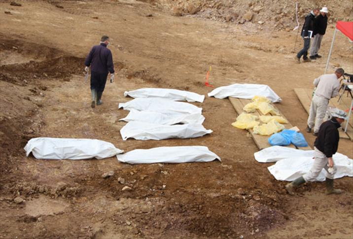 Bosna'da yeni toplu mezar acıları tazeledi