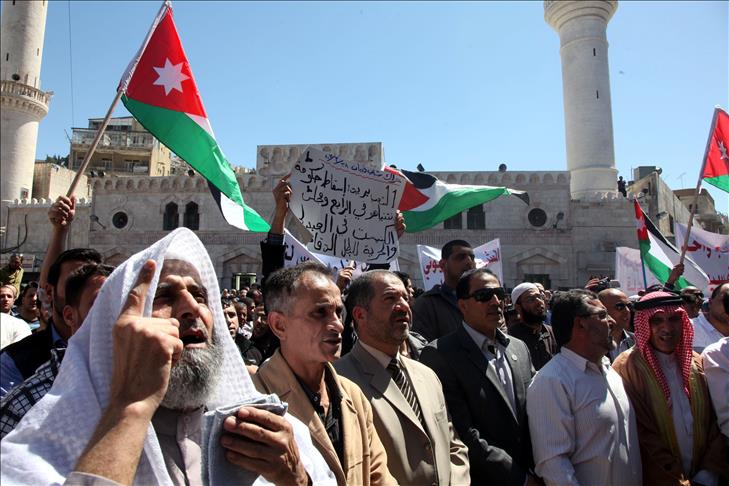 Jordanians protest Kerry peace plan