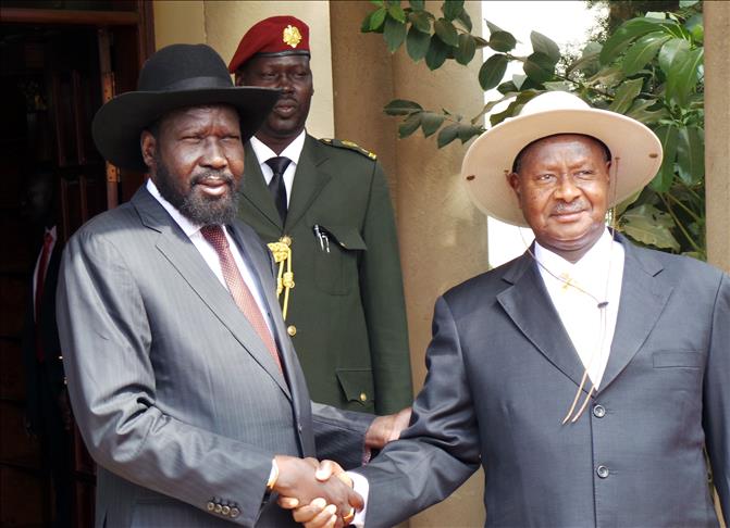 Uganda briefly detains opposition leader