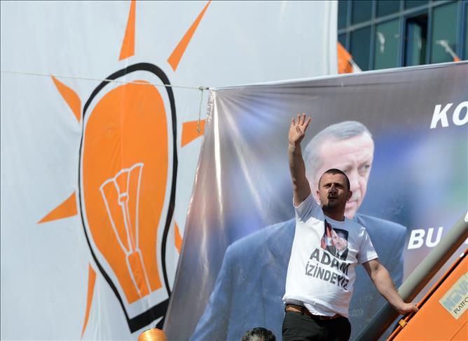 AK Party leads in Turkey's local elections