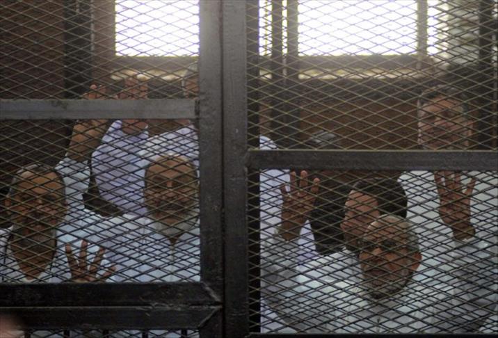 Egypt adjourns Rabaa trial after recusal request