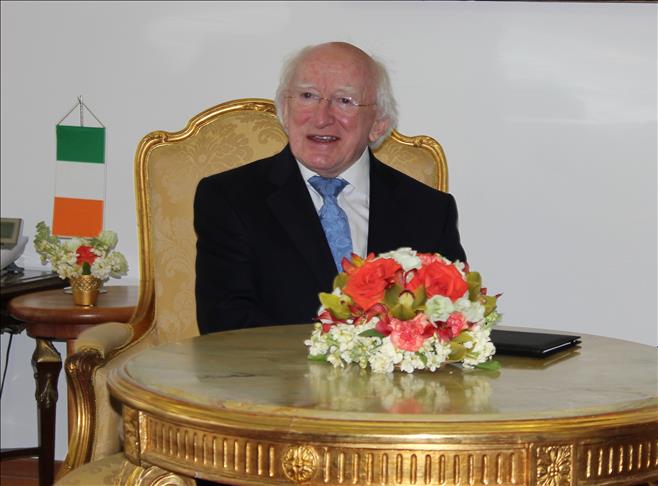 U.K. royals welcome Irish president on first state visit