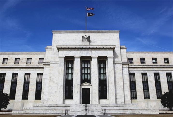 Fed survey shows US economy gaining momentum