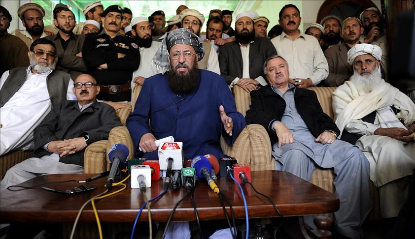 Pakistan urges Taliban peace talks despite threats