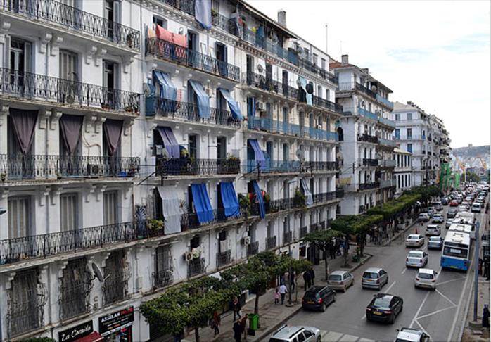 Живописные балконы алжирской столицы