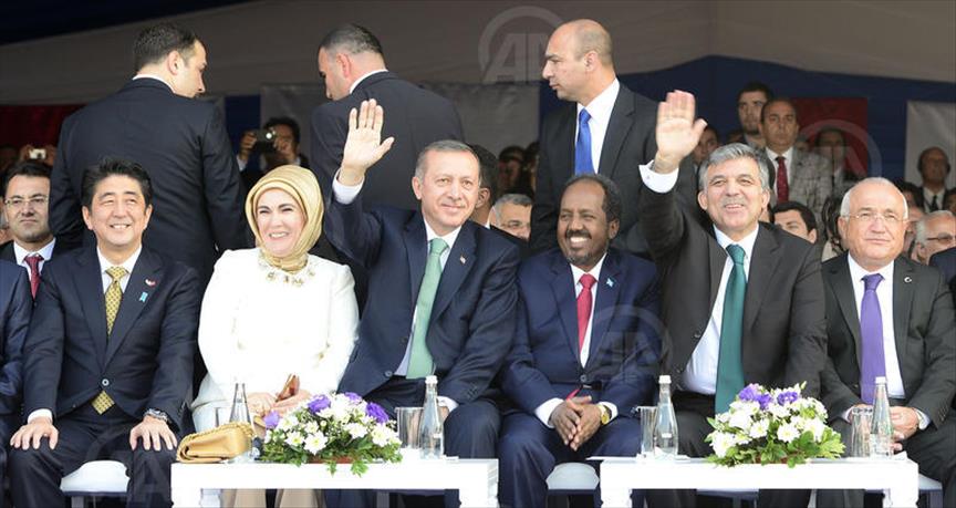 Election présidentielle turque: Erdogan et Gül font durer le suspense