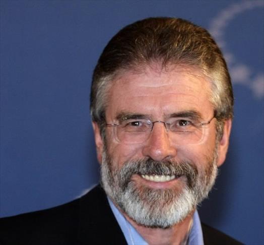 Gerry Adams serbest bırakıldı