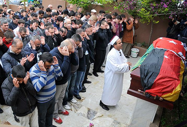 ABD'de öldürülen Türk öğrencinin cenazesi toprağa verildi