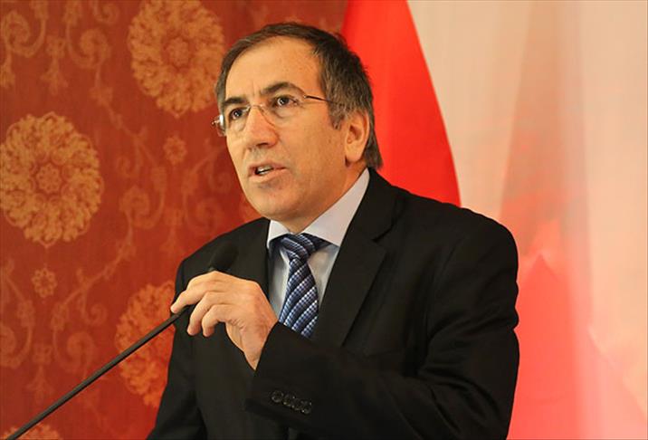 Tarihteki Türk-Ermeni ilişkileri külliyat oluyor