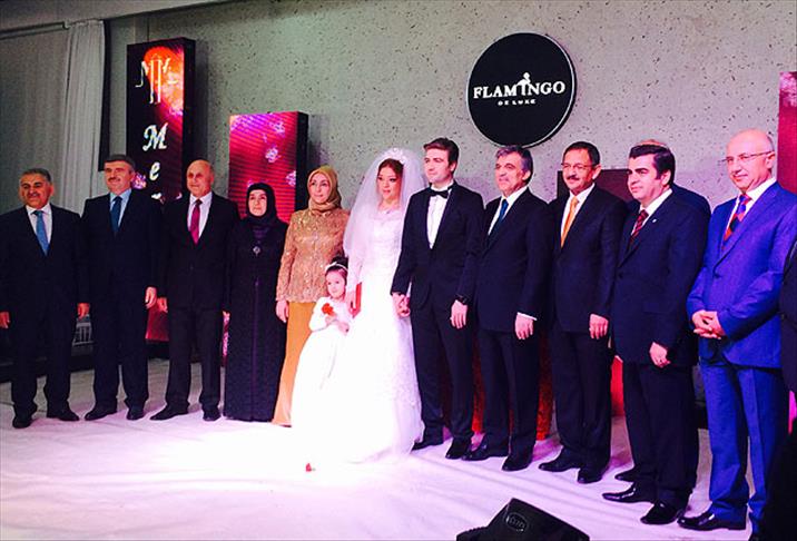 Cumhurbaşkanı Gül nikah şahidi oldu
