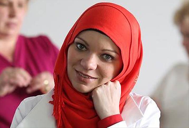 AP’ye başörtülü bir aday da Slovenya’dan
