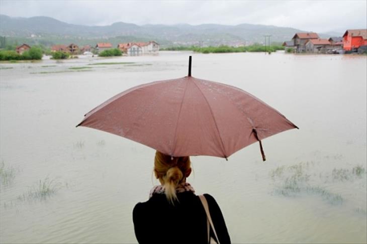 Bosnia flooding deaths rise as Serbia fears new surge