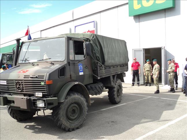 Zenitsa ve Maglaj bölgelerine yardım ulaştırılıyor