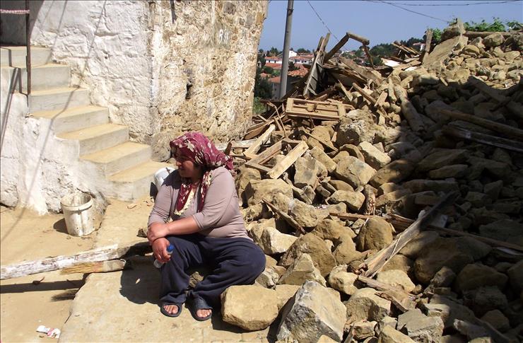 4.8 and 4.5-magnitude quakes hit Turkey northwest