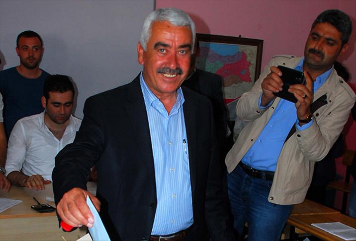 Güroymak'ta başkanlığı Mehmet Emin Özkan kazandı