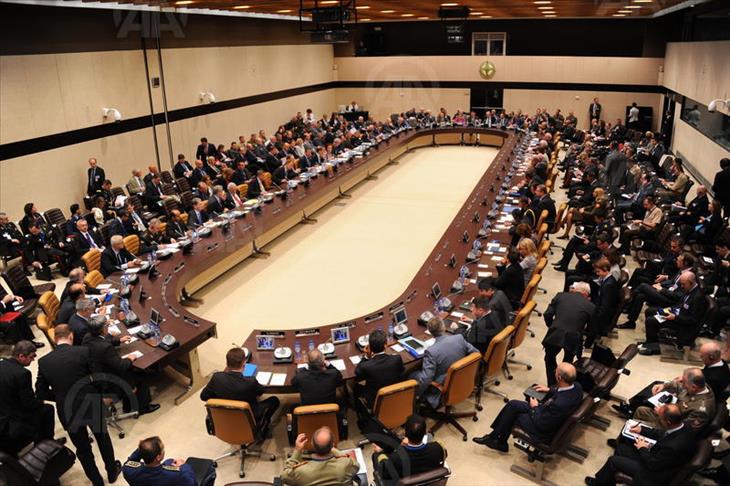 L'OTAN appelle les pays alliés à accroître leurs dépenses militaires