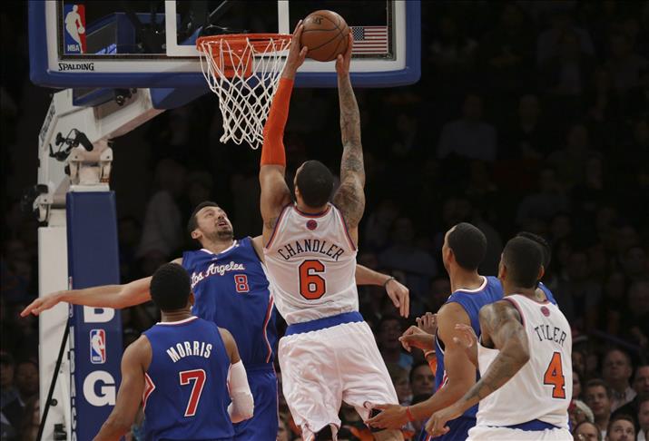 Basketball: Knicks hire former Lakers player as coach