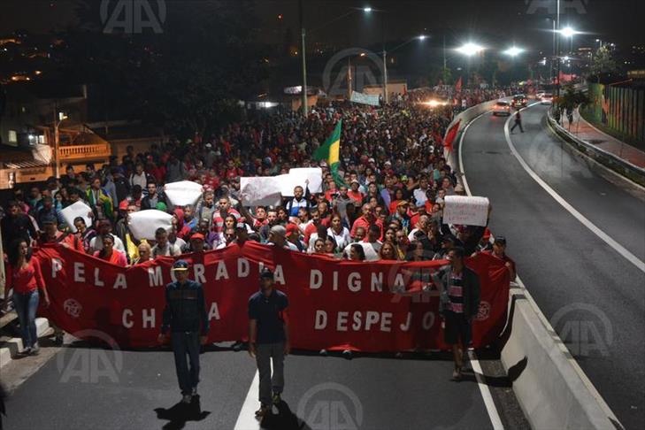 La police brésilienne disperse des manifestants à quelques heures du début du Mondial