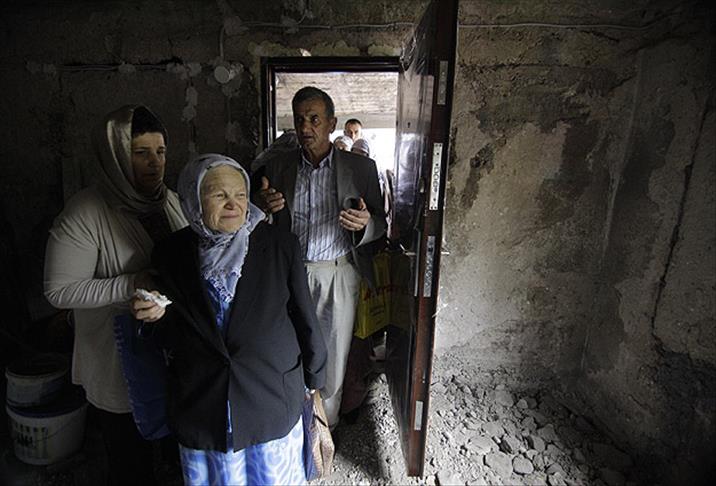 Bosna'da yakılarak öldürülen 70 kurban unutulmadı