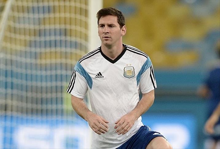 Messi gets Argentina off the hook as it beats Iran 1-0