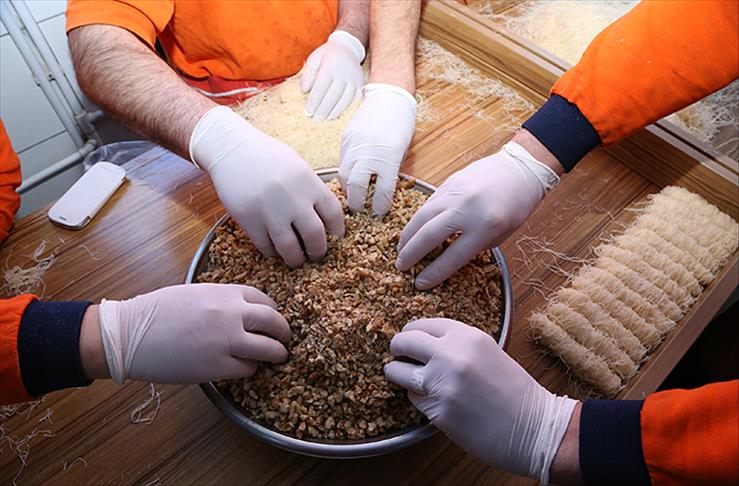 En "tatlı" ramazan mesaisi