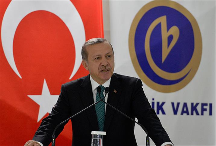 Mübarek bir davanın hizmetkarlarıyız