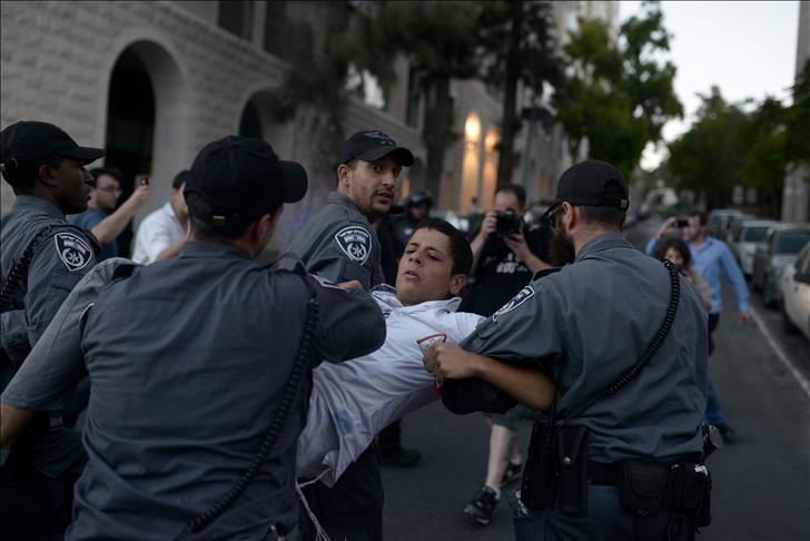 Israelis attack Jerusalem Arabs over settlers' death